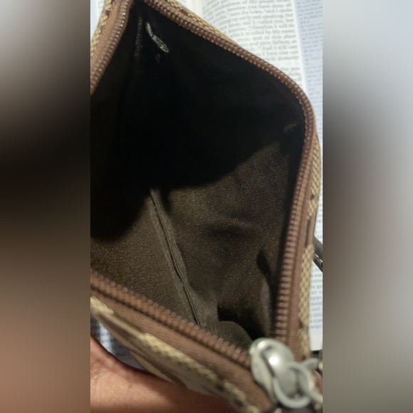 Coach wristlet - Picture 3 of 4